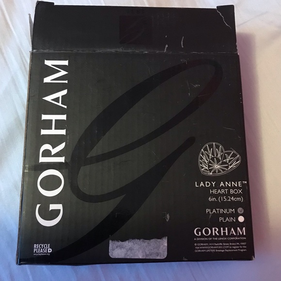 Gorham Crystal Heart Dish - Picture 4 of 5